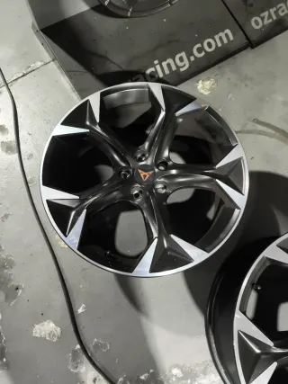 Llantas Originales Cupra Formentor 19