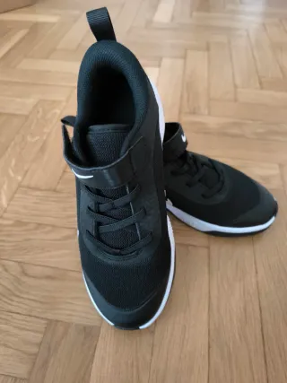 Zapatillas Nike niño negras