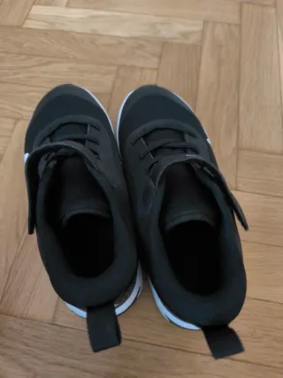 Zapatillas Nike niño negras