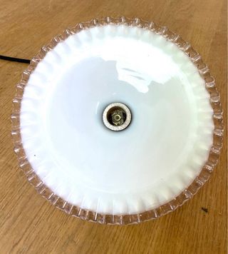 Lámpara de techo con pantalla opalina blanca