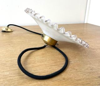 Lámpara de techo con pantalla opalina blanca