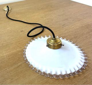 Lámpara de techo con pantalla opalina blanca