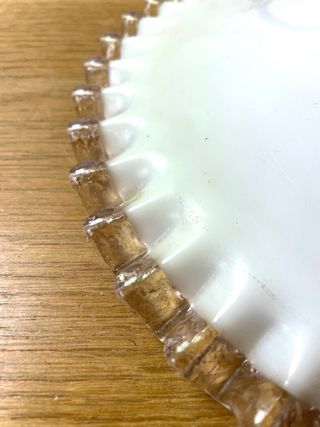 Lámpara de techo con pantalla opalina blanca