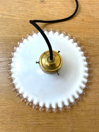 Lámpara de techo con pantalla opalina blanca