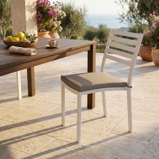 Sedia Bianca da Giardino Impilabile in Alluminio