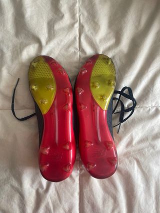 Botas de fútbol New Balance Negras