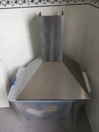 Horno pirolítico, campana inox y vitro