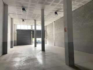 Nave industrial en alquiler en Argentona