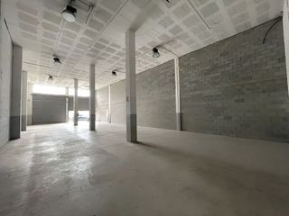 Nave industrial en alquiler en Argentona