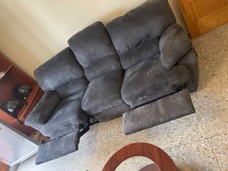 Sofás reclinable gris de tela