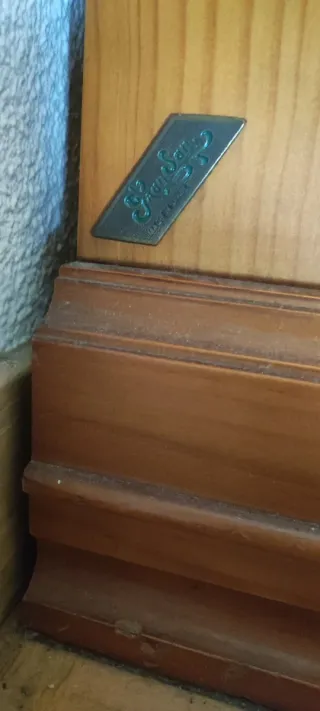 Set de salon, Mesa,sillas,aparador y espejo