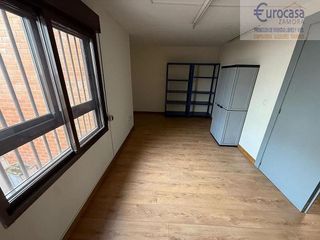 Local comercial en alquiler en Candelaria - Peña de Francia en Zamora