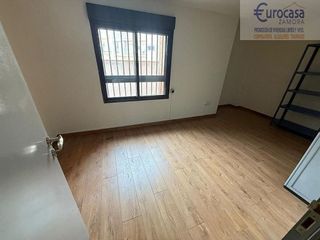 Local comercial en alquiler en Candelaria - Peña de Francia en Zamora