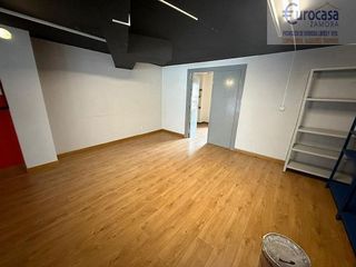 Local comercial en alquiler en Candelaria - Peña de Francia en Zamora