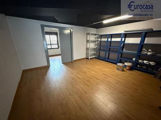 Local comercial en alquiler en Candelaria - Peña de Francia en Zamora