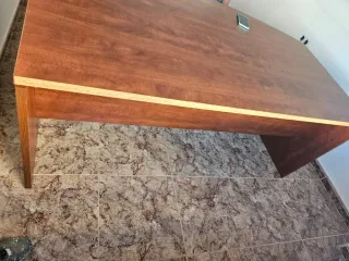 Escritorio grande de Oficina / Despacho