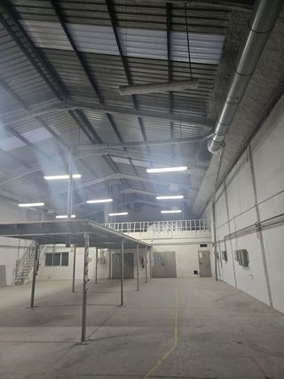 Nave industrial en alquiler en Alaquàs