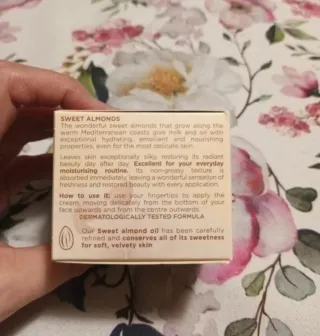Crema Viso Bottega Verde Mandorle Dolci