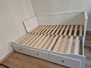 Diván IKEA HEMNES + 2 colchones