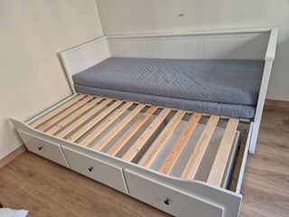 Diván IKEA HEMNES + 2 colchones