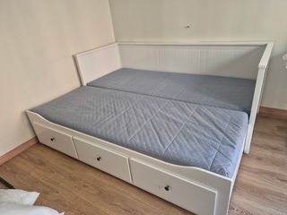 Diván IKEA HEMNES + 2 colchones