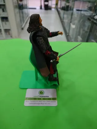 Figura Rey Aragorn. El Señor de los Anillos.