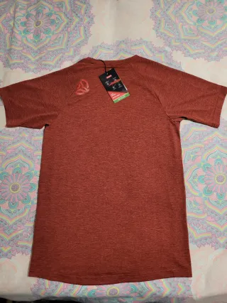 Camiseta Ternua original a estrenar.