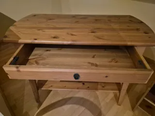 Escritorio Levsky Madera y Plástico