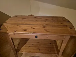 Escritorio Levsky Madera y Plástico