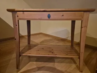 Escritorio Levsky Madera y Plástico