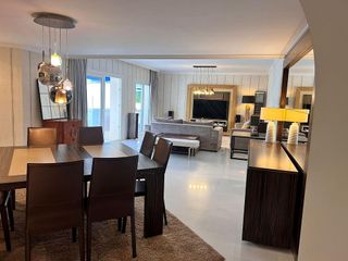 Ático en alquiler en Puerto Banús en Marbella