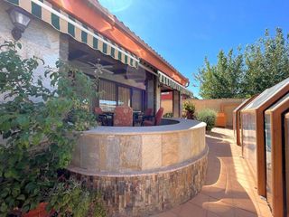 Chalet en venta en Valdepeñas