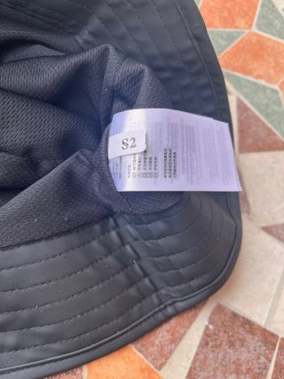 Cappello Rains antipioggia nero nuovo