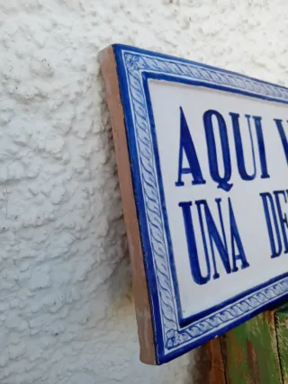 Azulejo Aquí Vive Una Dentista