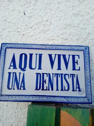 Azulejo Aquí Vive Una Dentista