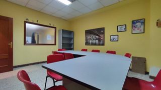 Local comercial en venta en La Villa - Bazuelo en Mieres