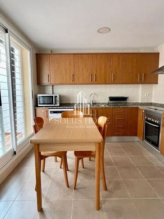 Casa adosada en alquiler en Moncada