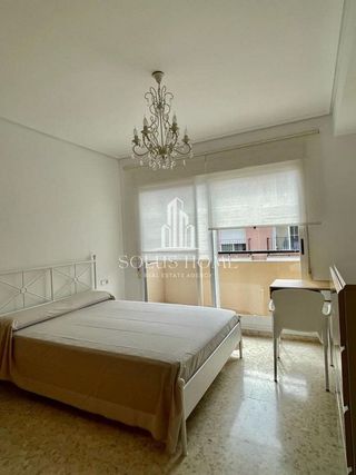 Casa adosada en alquiler en Moncada