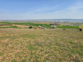 Terreno vallado 64.300m2