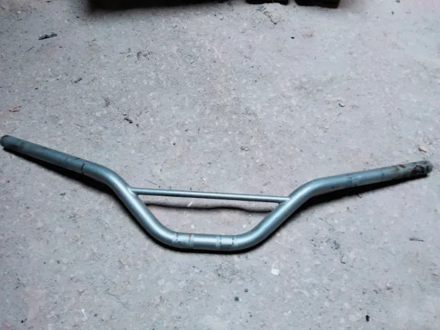 Manillar moto clásica