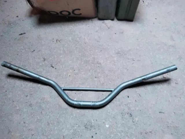 Manillar moto clásica