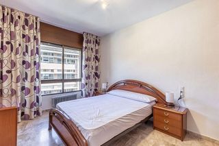 Piso en alquiler en Cervantes en Granada