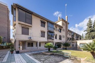 Piso en alquiler en Cervantes en Granada