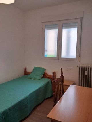 Piso en alquiler en Camino de Ronda - Rosaleda en Granada