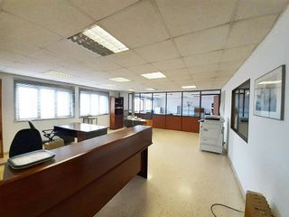 Nave industrial en alquiler en Tremañes en Gijón