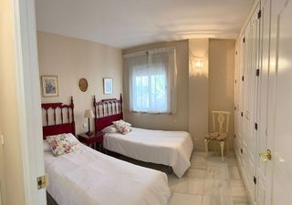 Piso en alquiler en Los Naranjos - Las Brisas en Marbella
