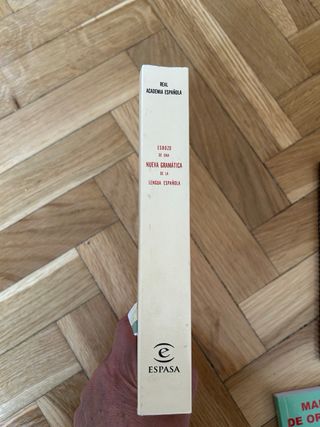 Lote de 3 libros de gramática y ortografía nuevos.