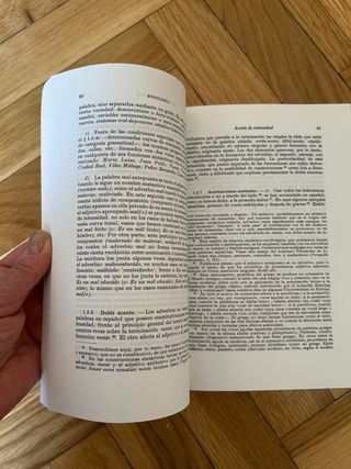 Lote de 3 libros de gramática y ortografía nuevos.