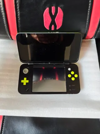 New Nintendo 2DS XL + 50 Juegos