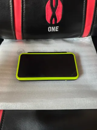 New Nintendo 2DS XL + 50 Juegos